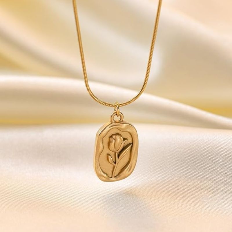 Rose Pendant Necklace for Women