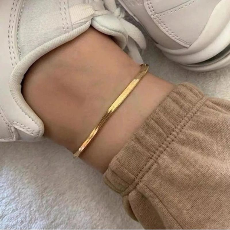 Sleek Gold Snake Chain Anklet